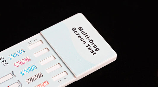 Test salivaire stupéfiants Drugdiag® - Dépistage fiable du THC, cocaïne, amphétamines. Infalsifiable grâce à la barre C de contrôle. Idéal pour police, gendarmerie et employeurs.